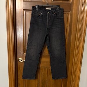 Levi's Women's Black Straight Leg Jeans